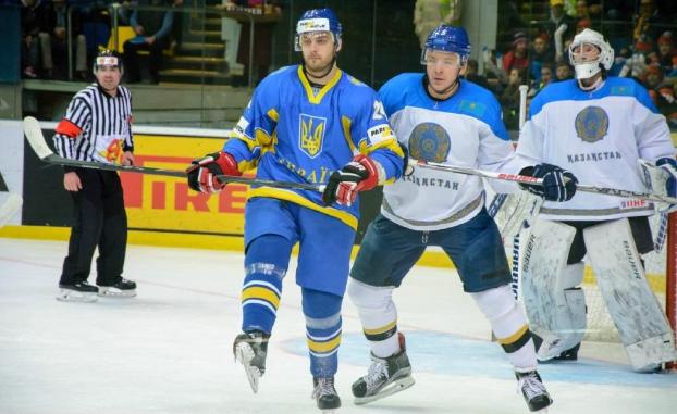 На старте олимпийской квалификации в Казахстане сборная Украины по хоккею разгромно уступила хозяевам