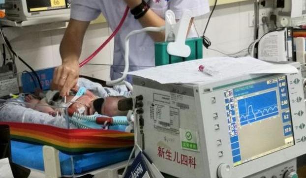 В Мариуполе применяют китайские методики для выхаживания недоношенных малышей с критическим весом