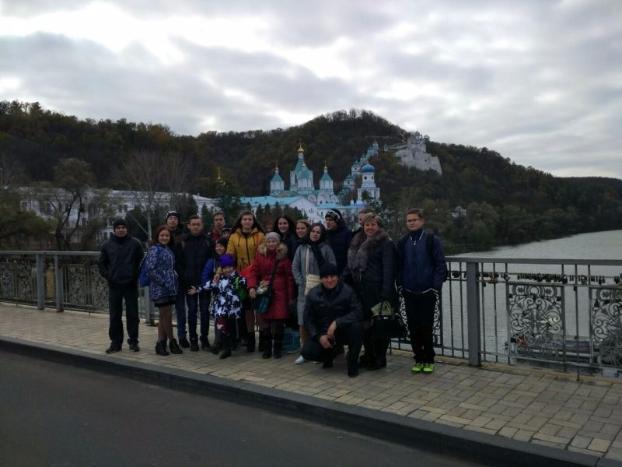 Правоохранители Дружковки подарили детям экскурсию в Святогорск