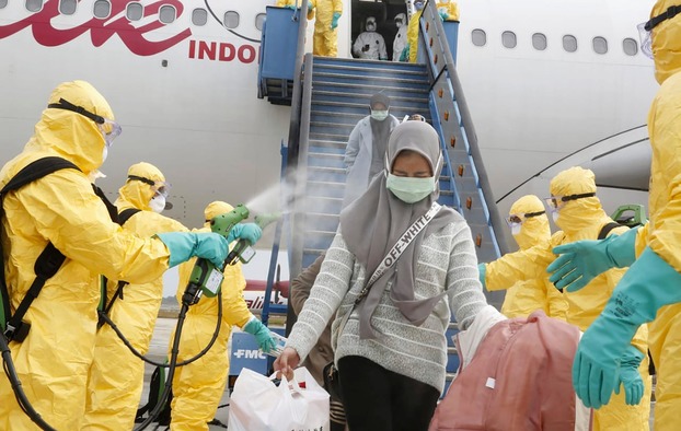 Коронавирус: Спецборт для эвакуации из Китая приземлился в Ухане