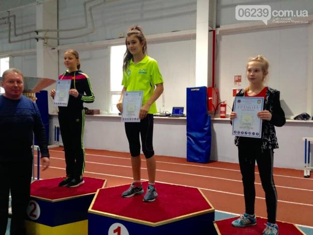 Мирноградские спортсмены завоевали две медали на областных соревнованиях по легкой атлетике 