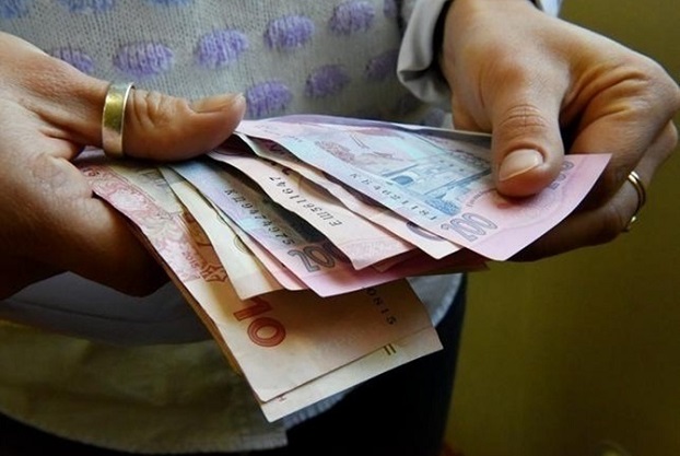 С 1 января минималку в Украине планируют повысить на 550 гривень