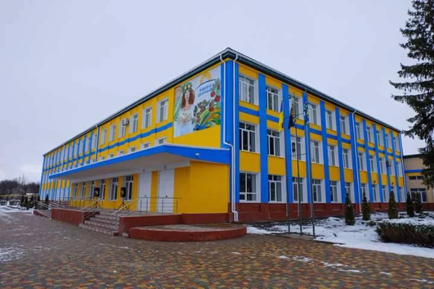 В Покровском районе после капитального ремонта открылась школа