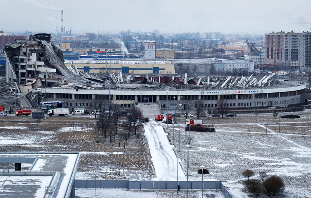 В Петербурге обрушилась крыша спорткомплекса: погиб рабочий