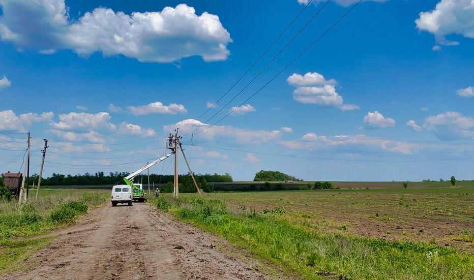 Энергетики Донецкой области за май восстановили свет для 360 тысяч семей