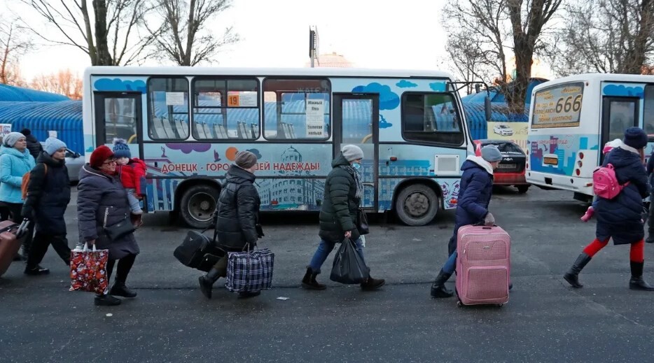 Окупанти лякають населення Херсонщини "каральними заходами" з боку української влади і закликають виїжджати