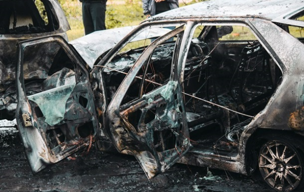 В Киеве сгорели два автомобиля