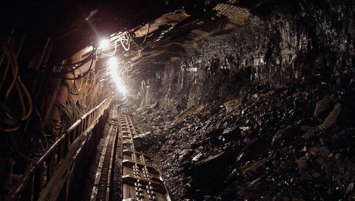 Взрыв на шахте в «ЛНР»: спасатели подняли тело четвертого погибшего шахтера