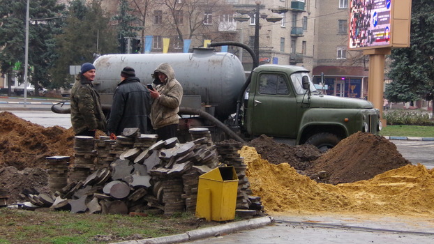 Почему реконструкция площади в Дружковке приостановлена