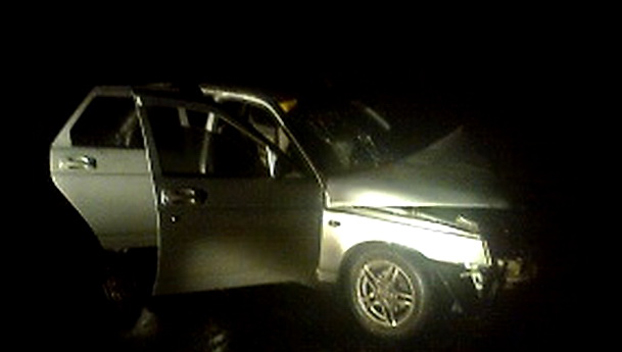 В Лимане водитель расплющил о столб автомобиль