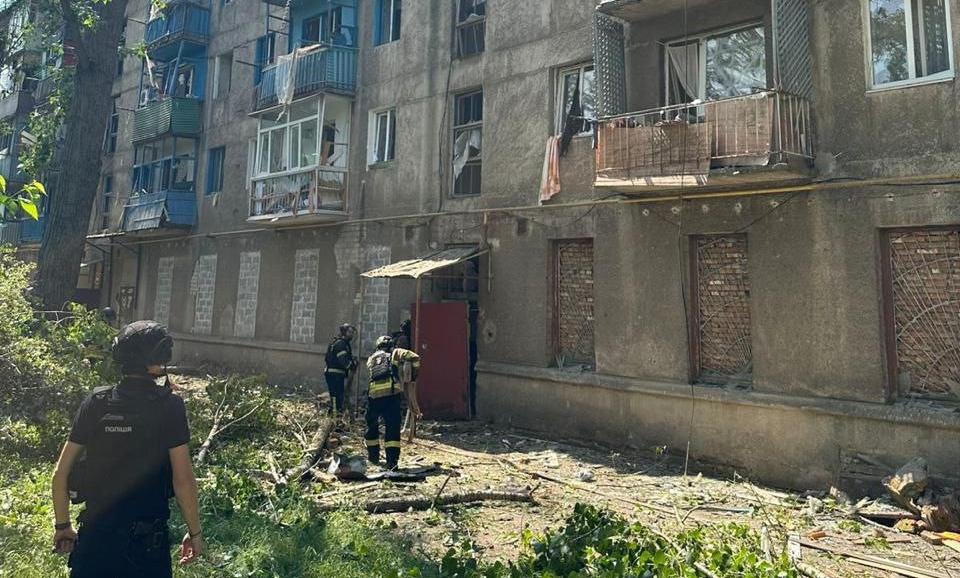 РСЗО, FPV-дроны, артиллерия и авиабомбы: Последствия российских ударов по Константиновки