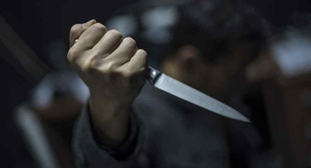 Мужчина ножом убил собственного сына в Луганской области