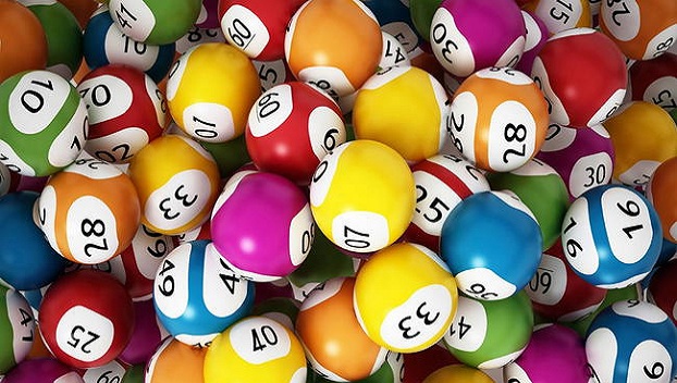 Женщина выиграла в лотерею дважды за 5 месяцев