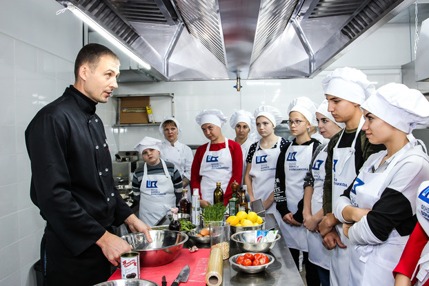 Школа поварского искусства в Константиновке открыла новый учебный сезон