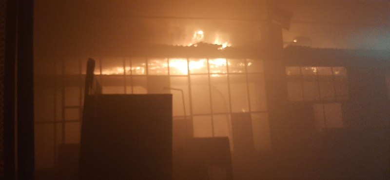 В Краматорске загорелся цех завода
