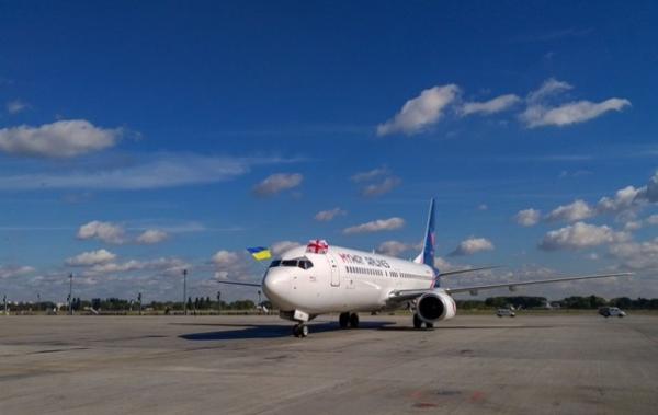 Грузинская авиакомпания прекращает полеты в Украину