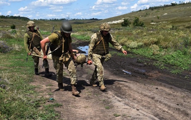 Семь украинских военных получили ранение на Донбассе — штаб ООС