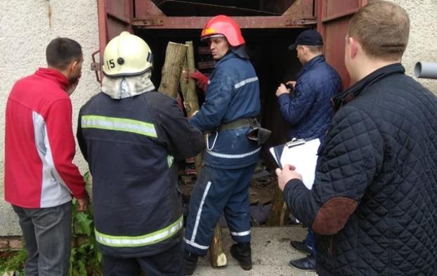 Во Львовской области упал грузовой лифт, двое погибших
