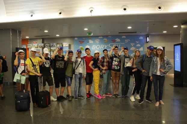 Победители областных школьных олимпиад Донбасса отправились в Диснейленд