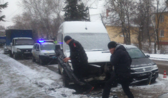 Жертвы плохой погоды: ДТП в Краматорске