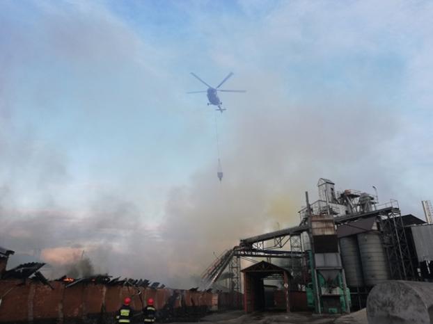 В Черниговской области произошел крупный пожар на жиркомбинате