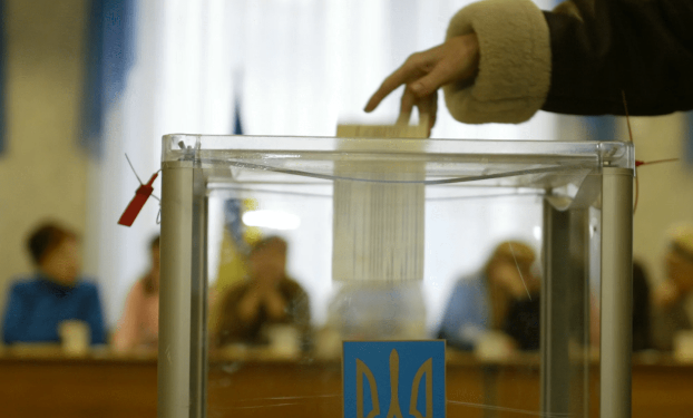 В Дружковке неизвестные вводили в заблуждение пожилых людей возле избирательных участков