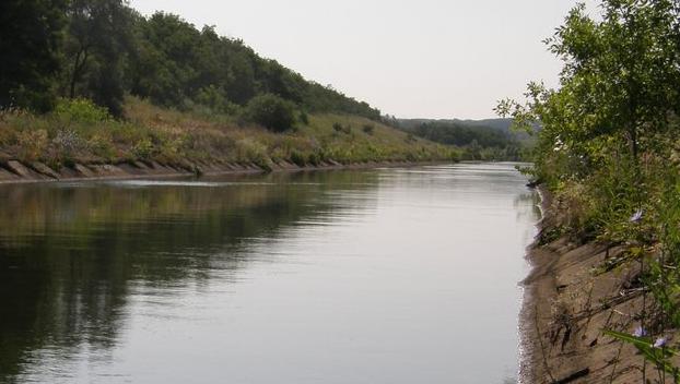 Названы причины неприятного запаха воды в Донецкой области