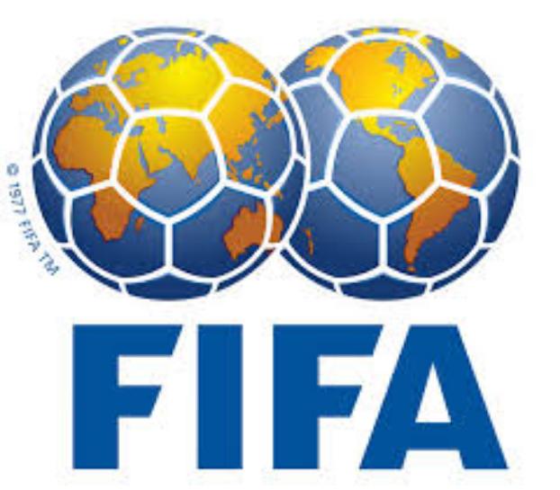 Товарищеские матчи футбольных сборных: голландцы больно ударили по самолюбию Роналду