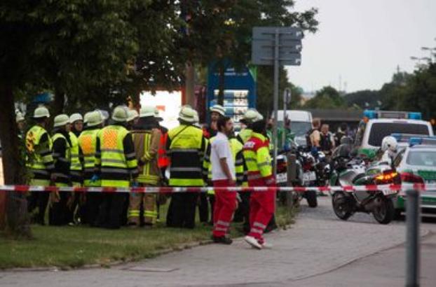 Очередной теракт в Европе: Мюнхен оплакивает погибших