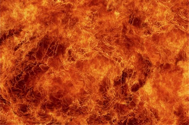 Пожар уничтожил крышу частного дома в Красноармейске