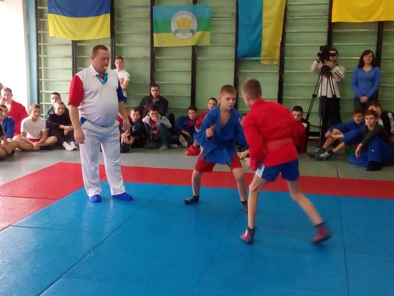 Чемпионат Донецкой области по самбо среди юношей прошел в Славянске