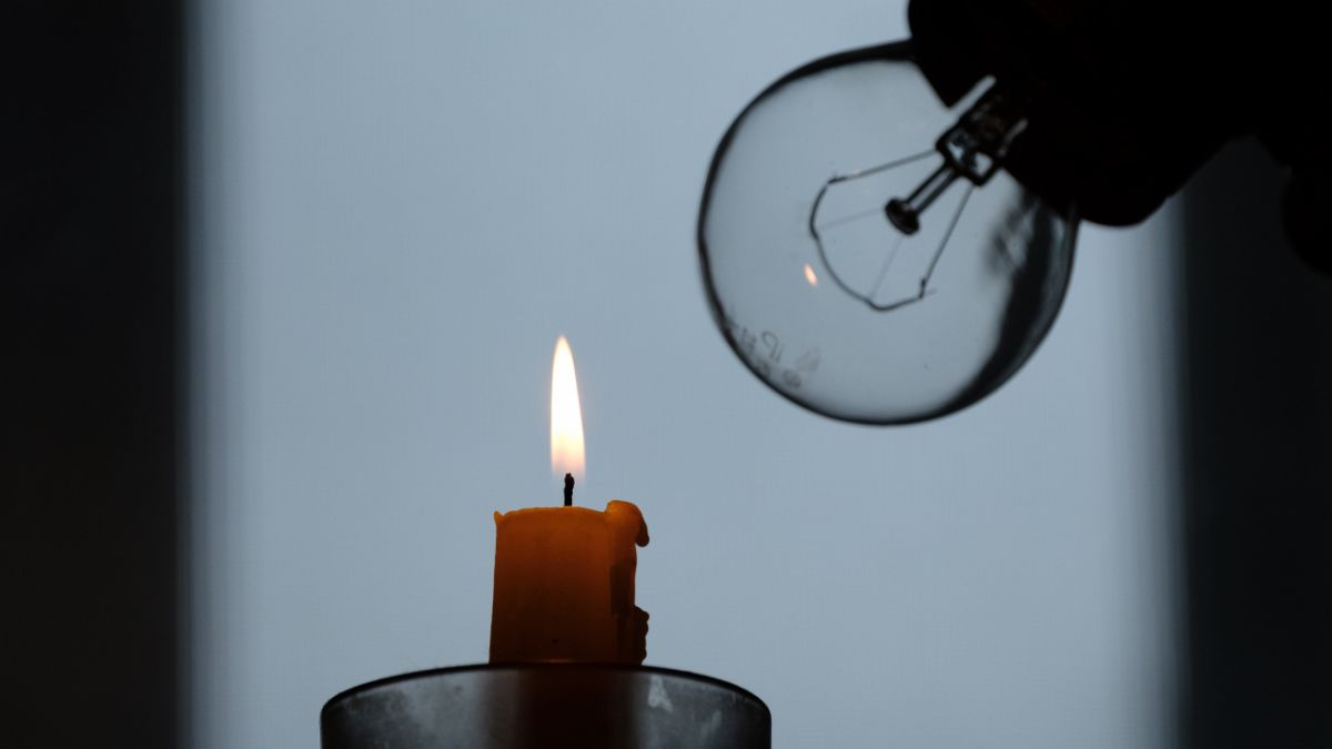 Почти 15 тысяч абонентов остались без света в Константиновке