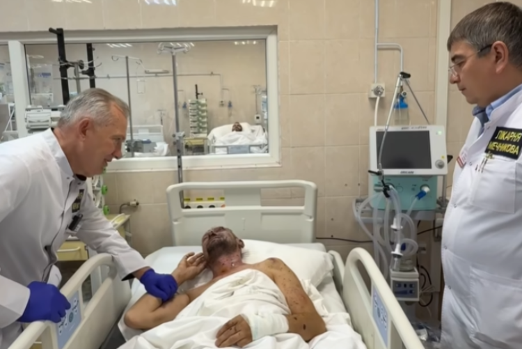 Единственный выживший: Как идет восстановление спецкора Freedom, который получил ранение в Краматорске