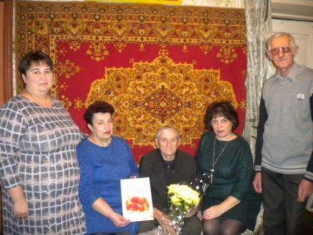 Житель села Сергеевка Покровского района отметил свой 90-летний юбилей