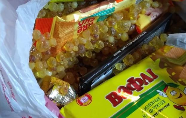 В аэропорту Борисполь нашли янтарь в сладостях
