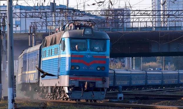 На праздники из Киева в Мариуполь пустят дополнительный поезд