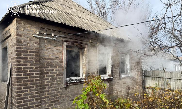 Двое мужчин погибли: В Краматорске произошел пожар в частном жилом доме