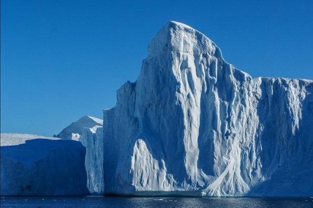 От антарктического ледника откололся айсберг размером с Запорожье