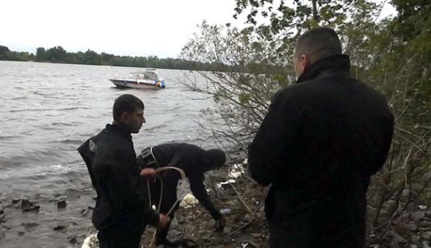 Двое парней утопили и закопали рыбака в Киеве