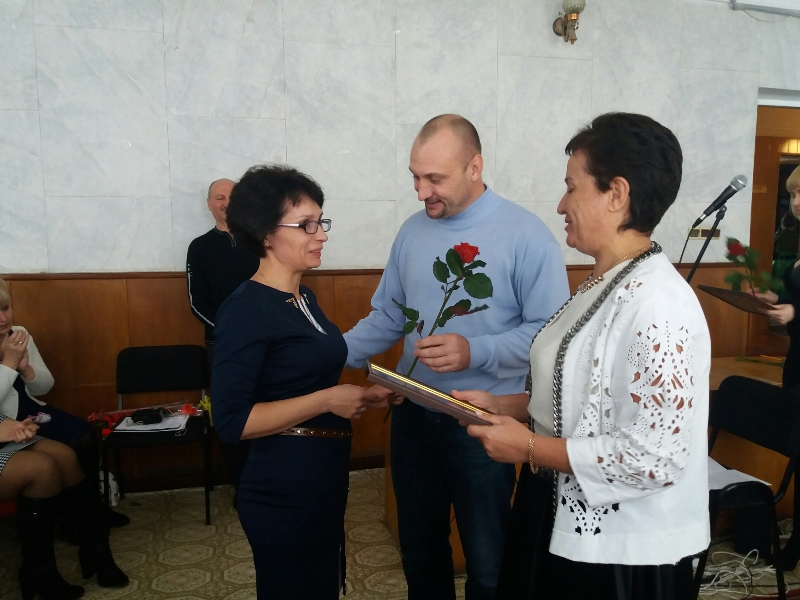 В Добропольском районе поздравили социальных работников