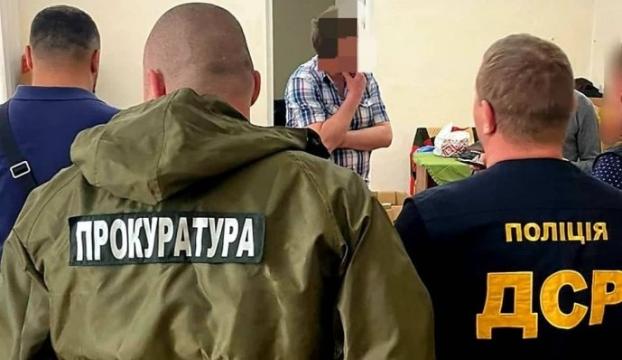 Депутат с Буковины торговала «Фольксвагеном» из гуманитарки для ВСУ