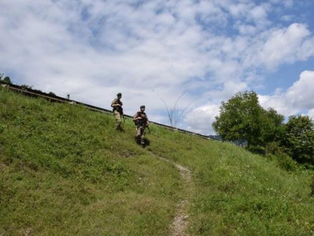 На Закарпатье пограничники нашли ребенка, который потерялся накануне в горах