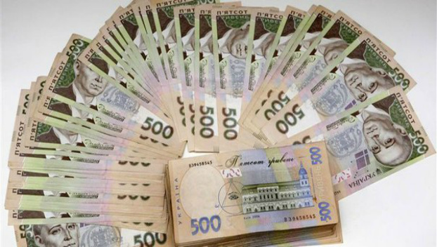 Часть денег из Украины осядет на зарубежных счетах