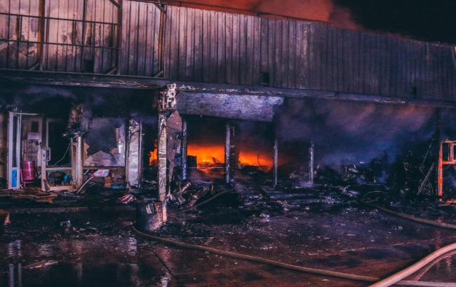 В Киеве ночью горел Минский рынок