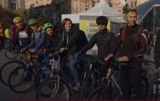 В Киеве прошла акция «На велосипеде на работу»