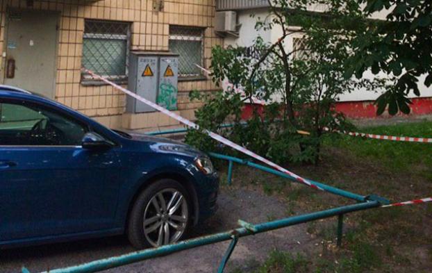 В Киеве ночью женщина выпала из окна 11 этажа