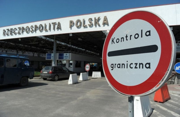 Польша временно закроет границу с Украиной: названа причина