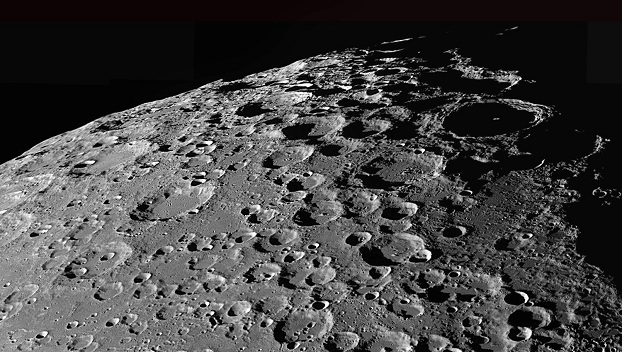 Искусственный интеллект нашел на Луне новые кратеры 