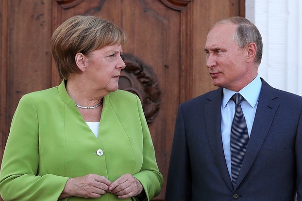 Меркель и Путин 11 января обсудят Донбасс