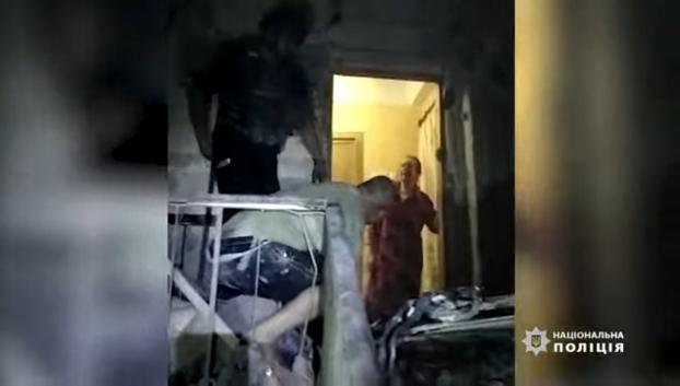 Полицейские показали видео, как спасали жителей Константиновки